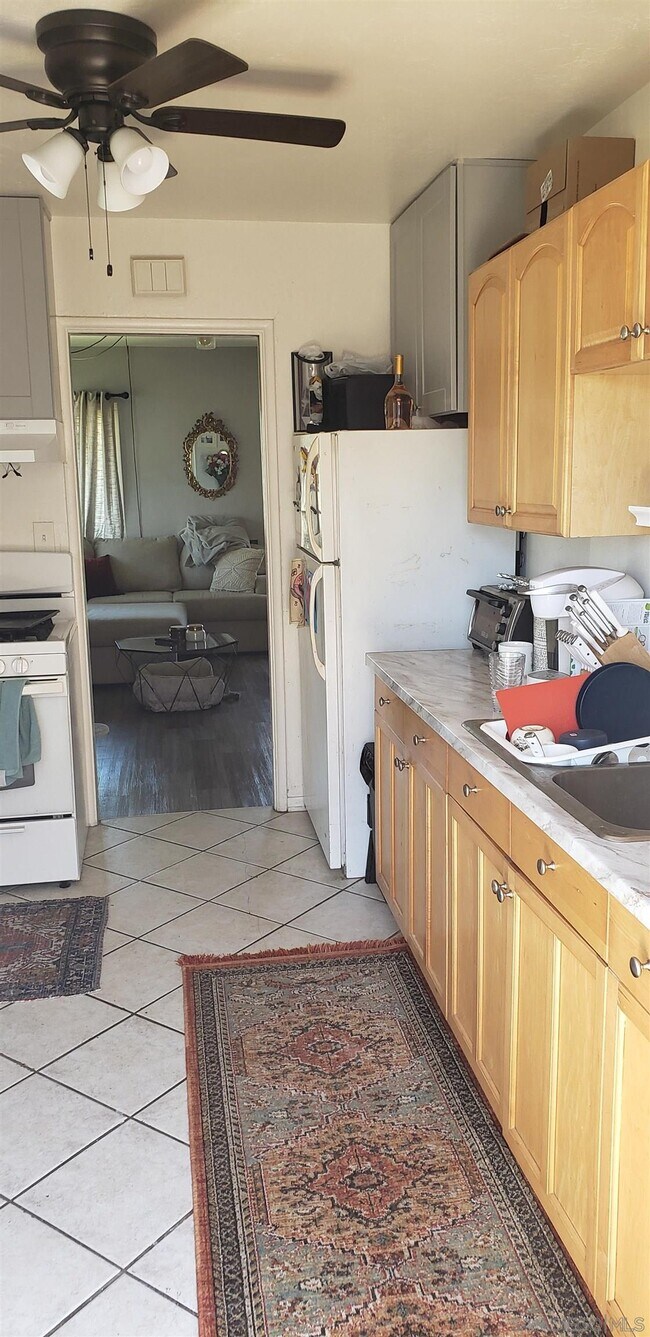 Primary Photo - 3039 B St