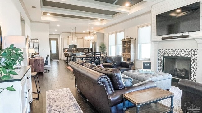 Building Photo - 1633 E Hatton St