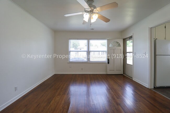 Building Photo - Gorgeous duplex unit on large lot with garage -- NO PETS ALLOWED