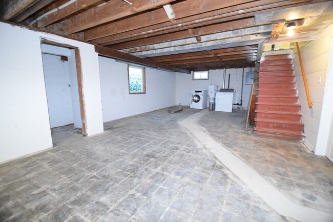 Building Photo - 10744 SE 29th Ave
