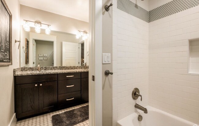 Building Photo - Luxurious Herriman 6 Bed with Indoor Court, Theater & Stunning Views!!!