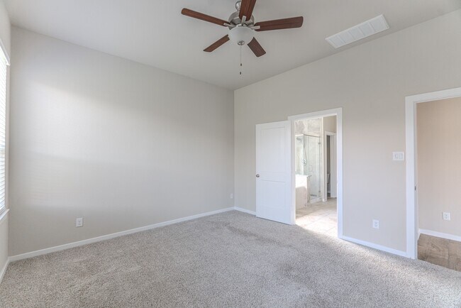 Building Photo - 8026 Whisper Grove Dr