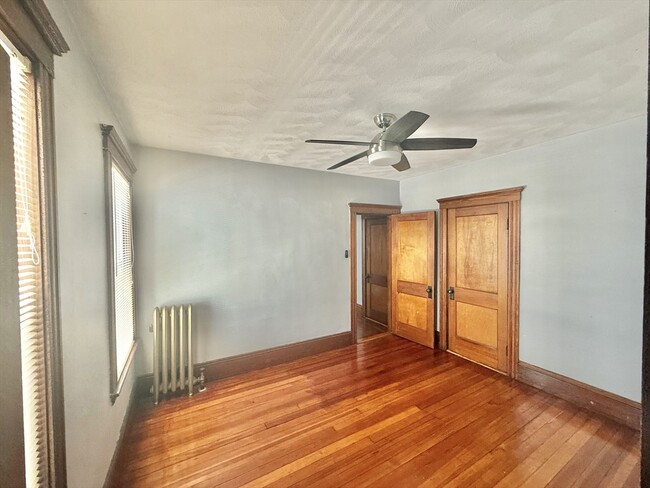 Building Photo - 41 Dunbar Ave