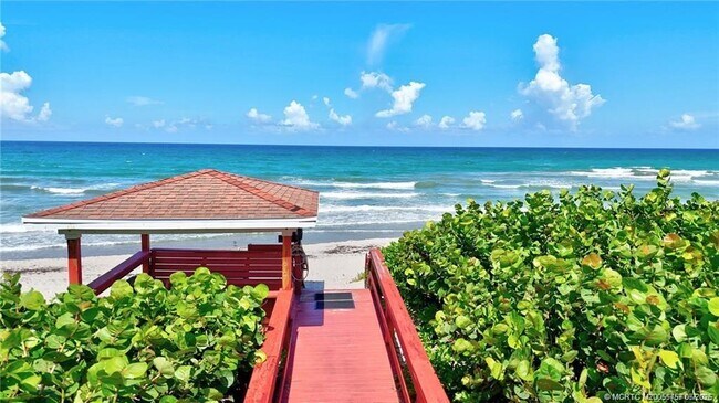 Building Photo - 7430 S Ocean Dr