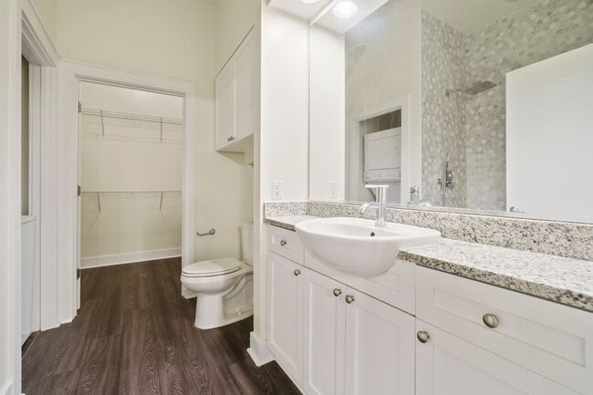 Building Photo - COMING SOON! Modern 1BR/1BA in First Ward ...