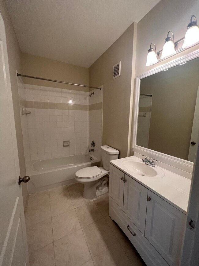 Building Photo - 11016 Legacy Dr