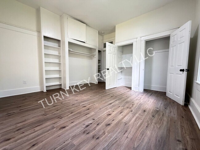 Building Photo - Home for rent in Birmingham