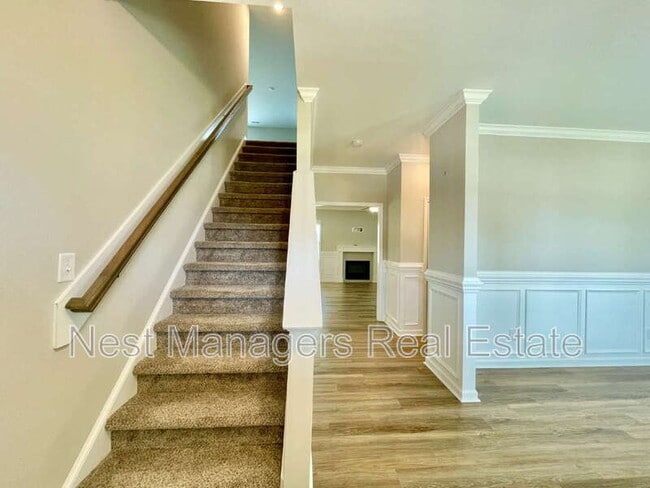 Building Photo - 141 Burnside Dr
