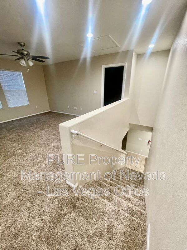 Building Photo - 3528 Laguna Veneta Ave