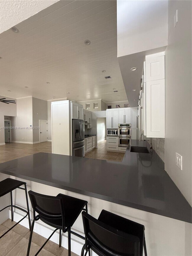 Building Photo - 17610 SW 80th Ct