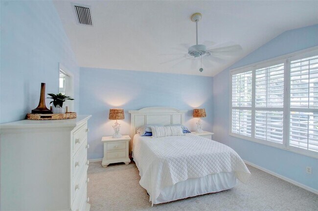 Building Photo - 143 Braemar Ave