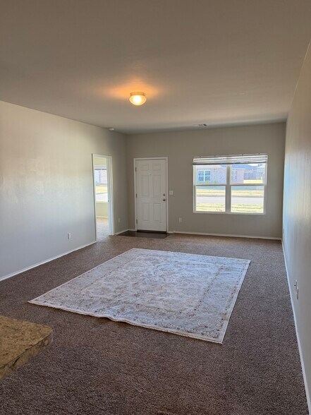 Building Photo - 10708 SW 23rd Pl