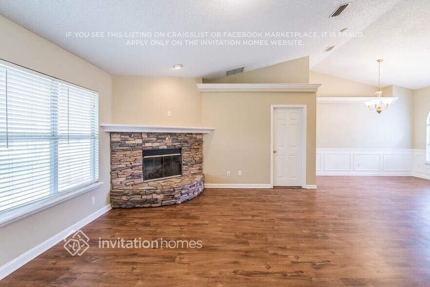 Building Photo - 2915 Majestic Oaks Ln