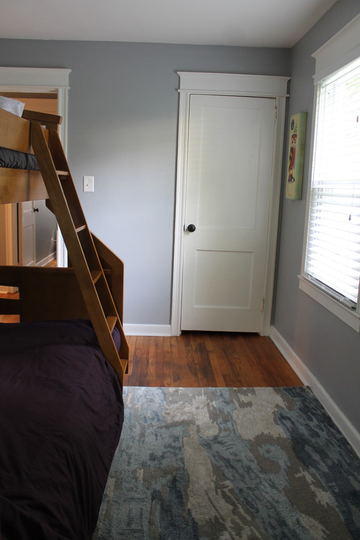 Furniture and decorations are not included (pictures from previous furnished rental) - 1607 Robinhood Rd