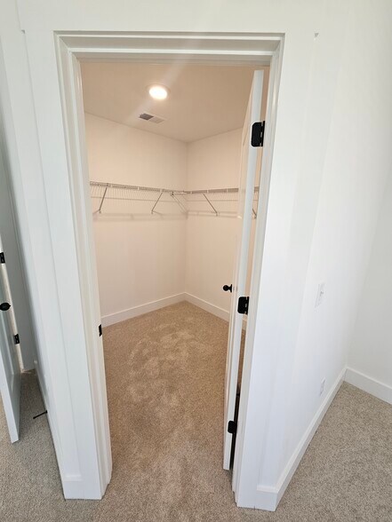 Building Photo - 31 Moon Haven Way