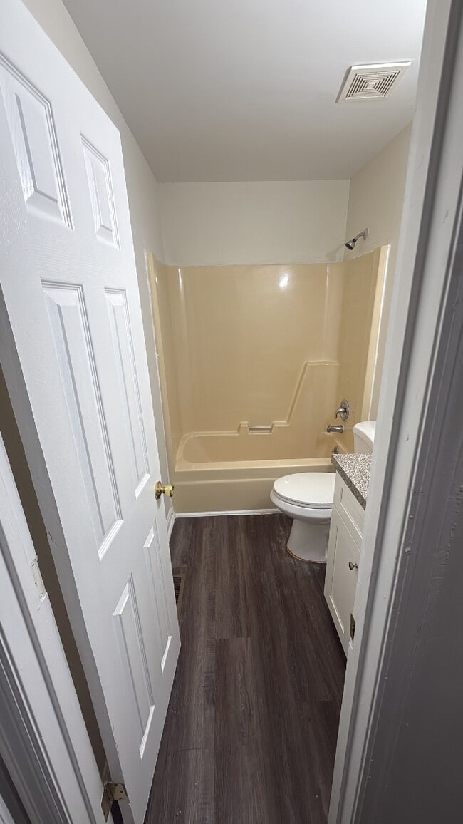 Building Photo - 3006 Woodymore Pl