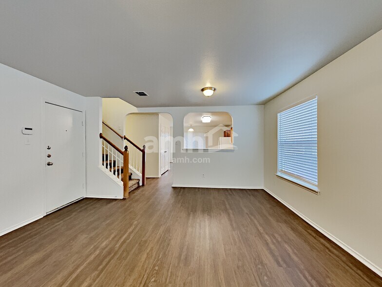 Building Photo - 7322 Blazar Way