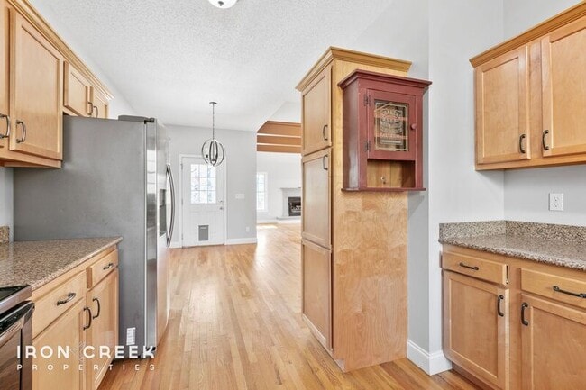 Building Photo - 5 Rocky Frk Rd