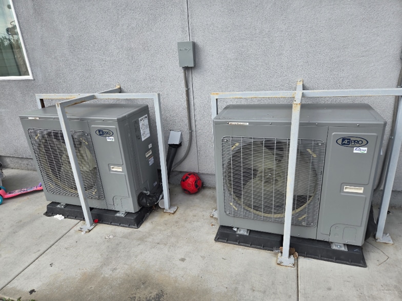 Building Photo - 954 Euclid Ave