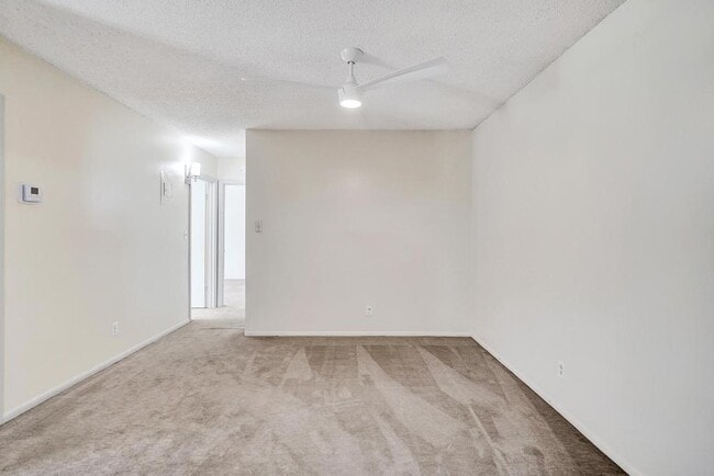 Building Photo - 1050 NW 13th St