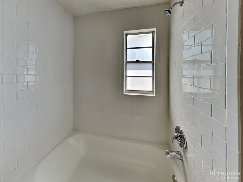 Building Photo - 4920 Traskwood Ct