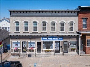 Building Photo - 16 College St