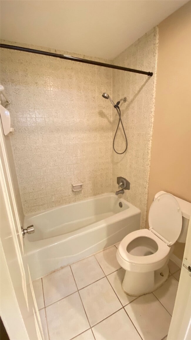 Building Photo - 4714 N Cashel Cir