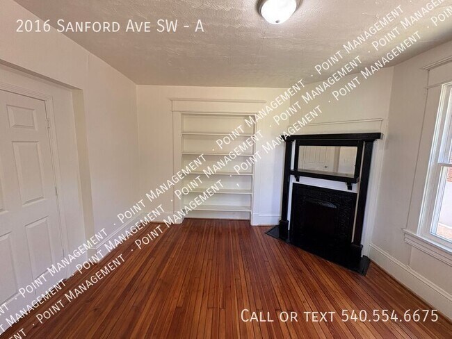 Building Photo - 2016 Sanford Ave SW