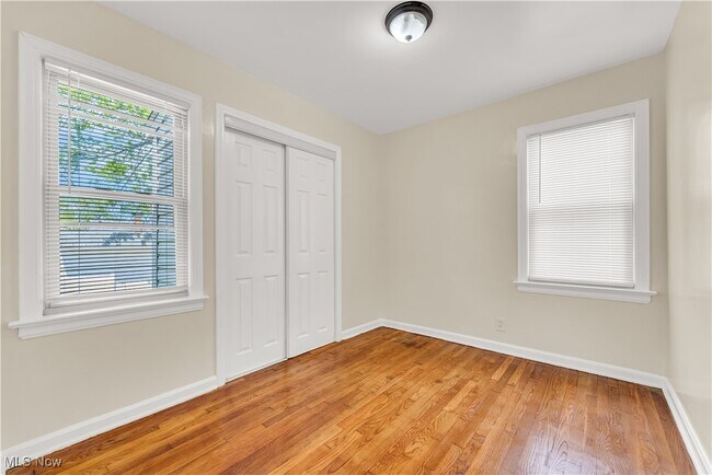 Building Photo - 21603 Hillgrove Ave