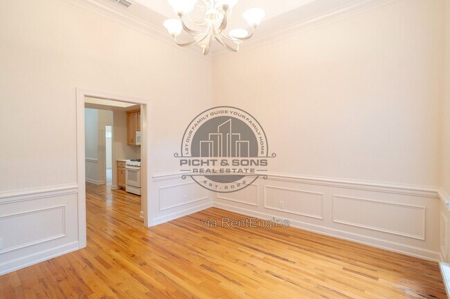 Building Photo - 9540 Starhawk Dr