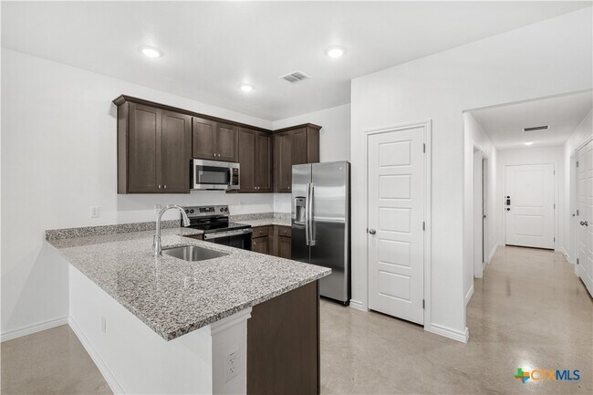 Building Photo - 1230 Concord Dr