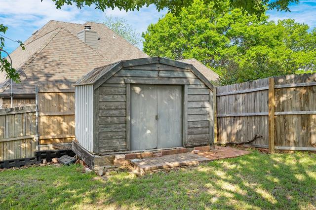 Building Photo - 8341 Crosswind Dr