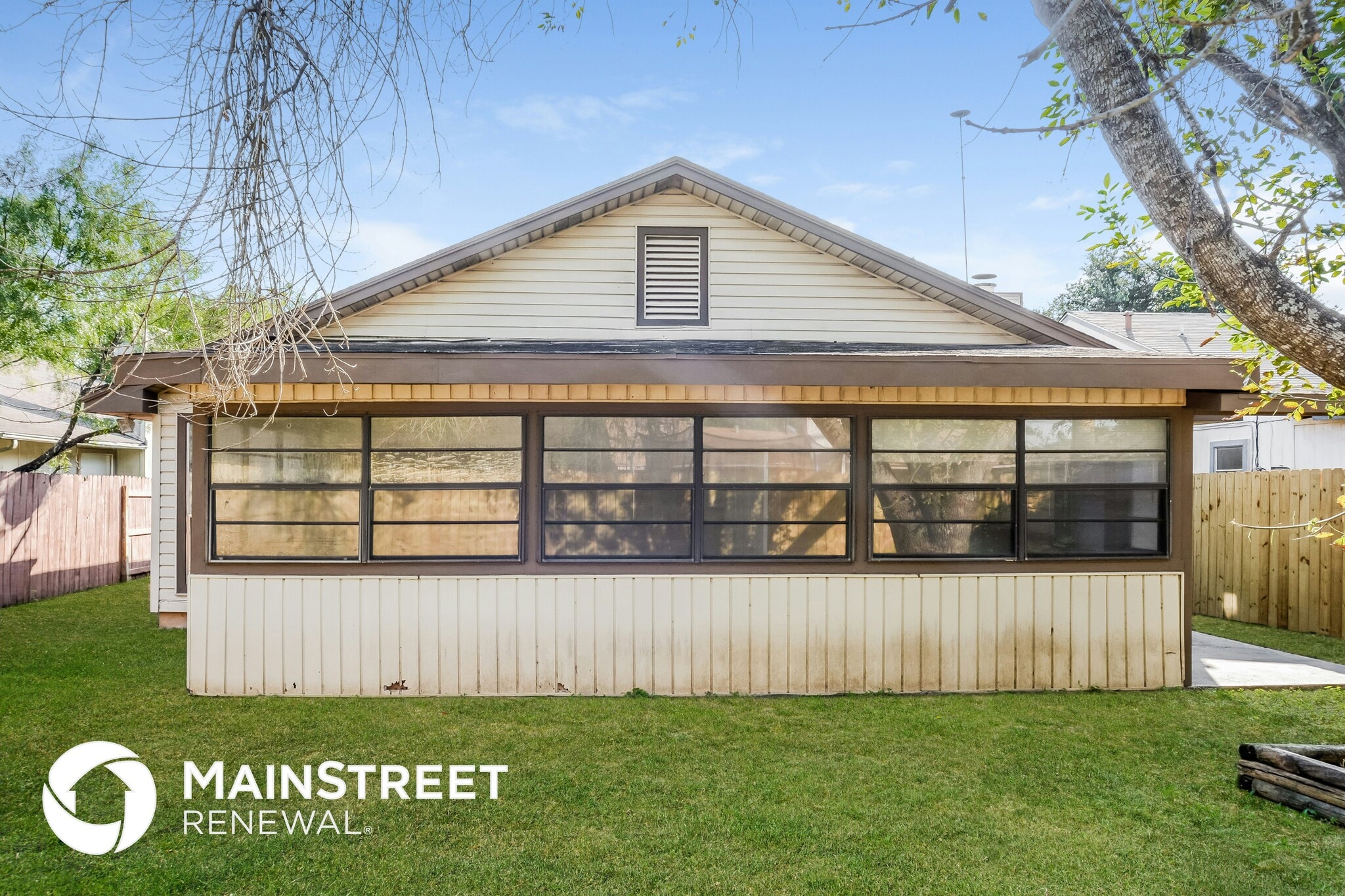 Building Photo - 2923 Black River Ln