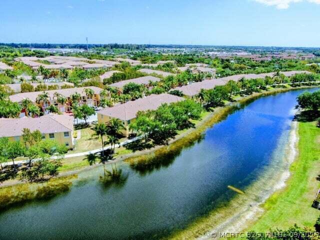 Building Photo - 2214 Shoma Dr