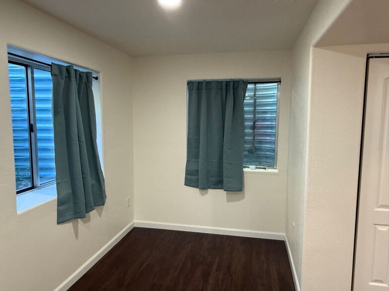 Great spot for a breakfast nook - 1249 Button Rock Dr