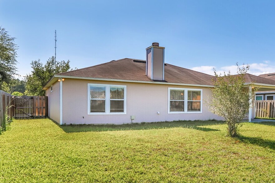 Building Photo - 1716 Hollow Glen Dr