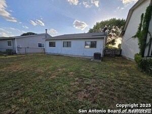 Building Photo - 8338 Longhorn Ridge Dr