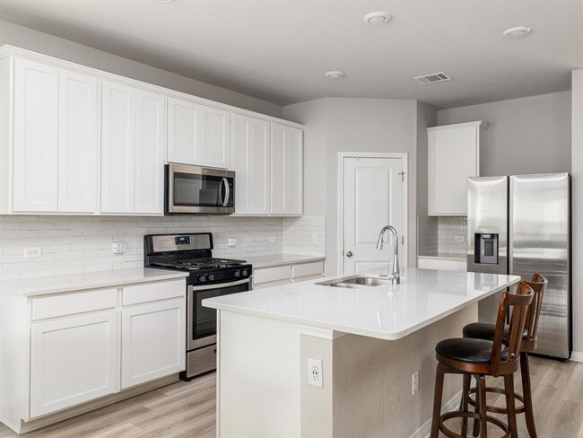 Building Photo - 2810 Dell Hollow Dr