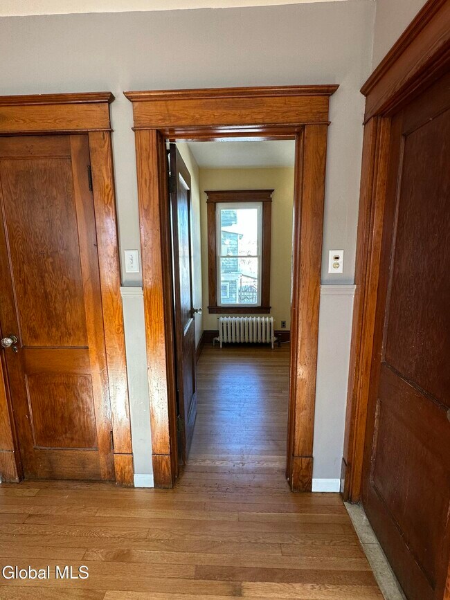 Building Photo - 65 Ten Eyck Ave