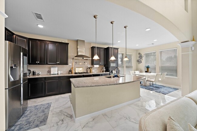 Building Photo - 3627 Grand Prom