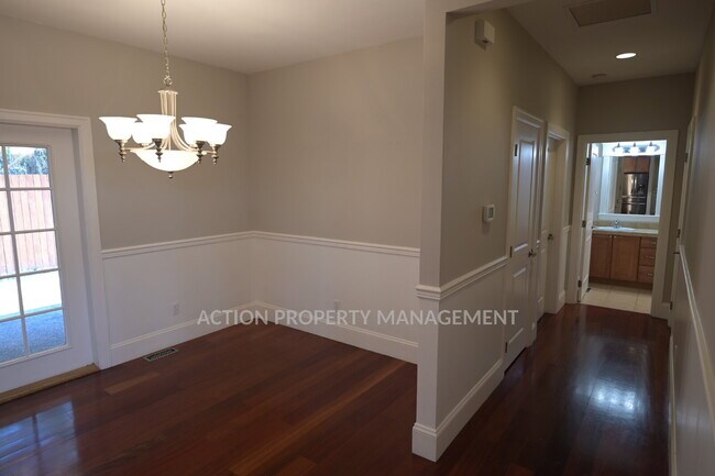 Building Photo - Beautiful 3 bed 2 bath home in Sequim