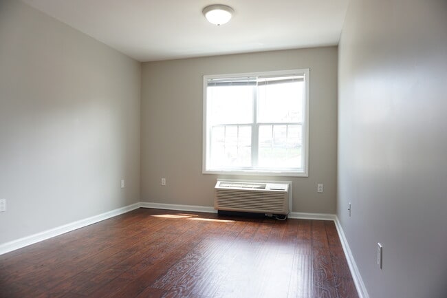 Building Photo - The Dayton