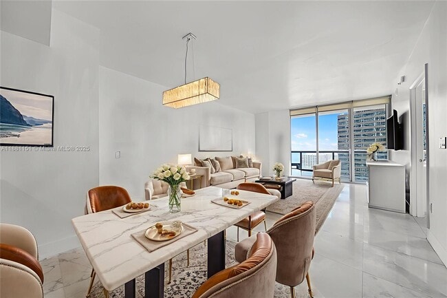 Primary Photo - 485 Brickell Ave