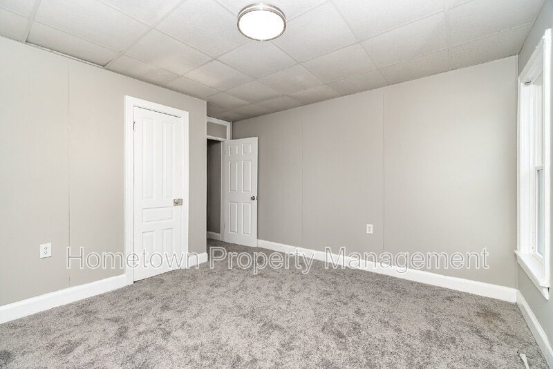 Building Photo - 609 Spruce St