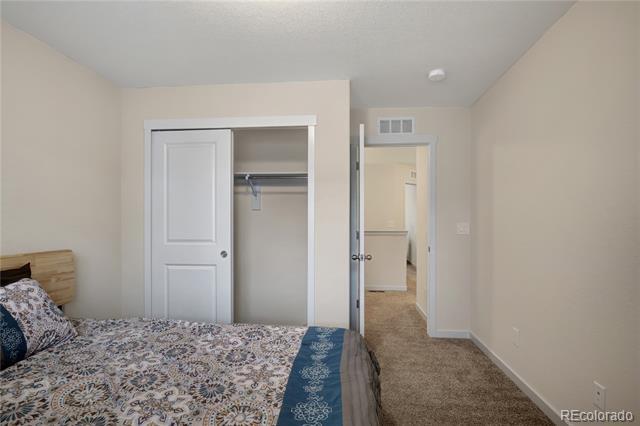 Building Photo - 10455 Kalama Dr