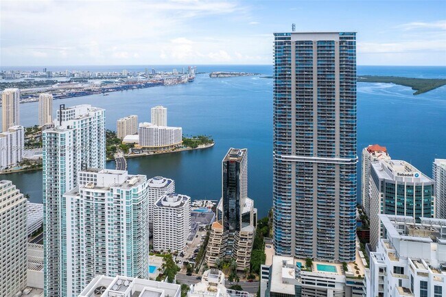 Building Photo - 1000 Brickell Plaza