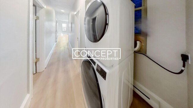 Building Photo - 42 Guild St