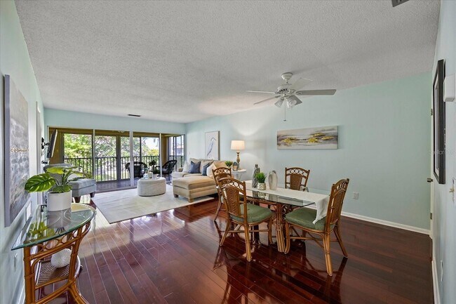 Building Photo - 10280 Imperial Point Dr W