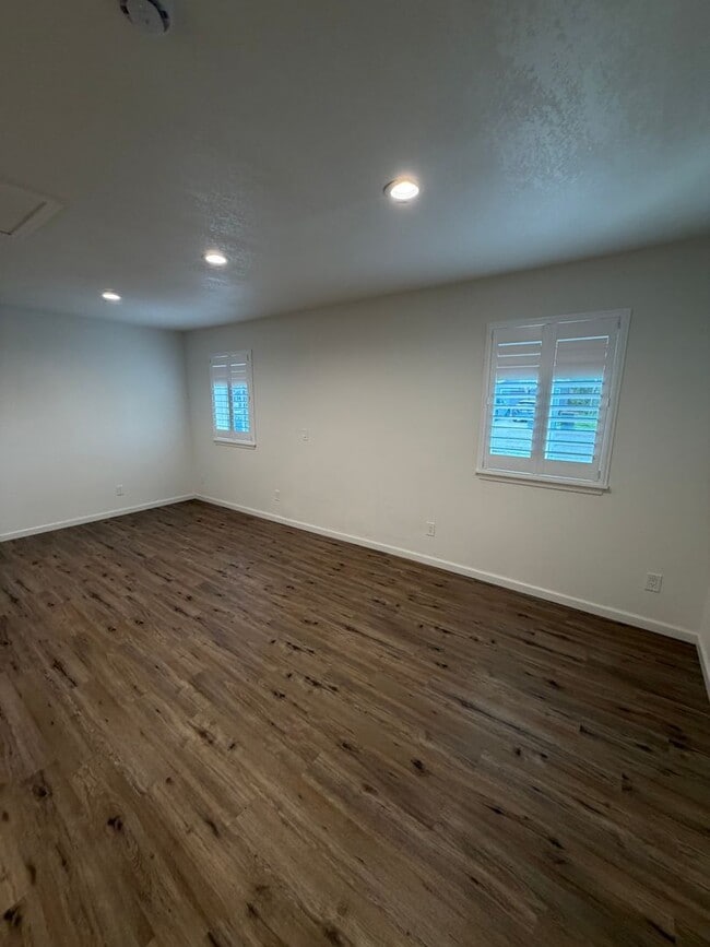 Building Photo - Studio in East Davis