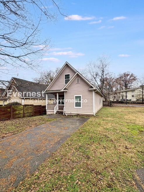 Building Photo - 2001 Chicago Ave NW